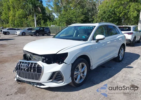 2024 Audi Q3 Premium 45 Tfsi S Line Quattro Tiptronic z USA, uszkodzony, nr VIN WA1DECF32R1109650
